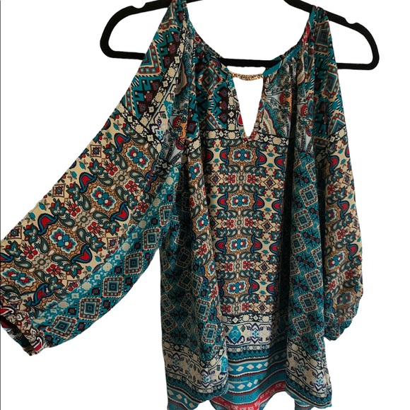 Multi Colored Large Top - Picture 3 of 9